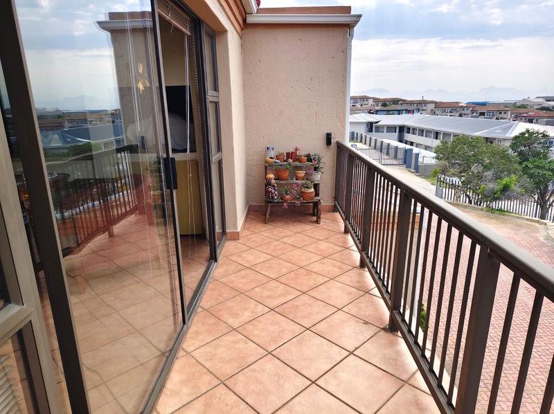 4 Bedroom Property for Sale in Island View Western Cape